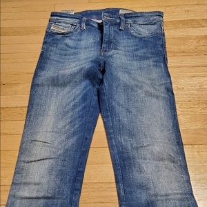 DIESEL "Skinzee" Super Slim Skinny Jeans 26